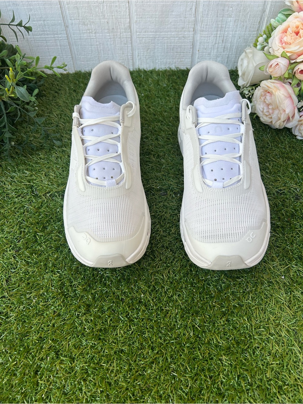 On Running Cloudmonster Void women Sneakers —White | White Sz 7 gently used
$170 - Picture 7 of 16